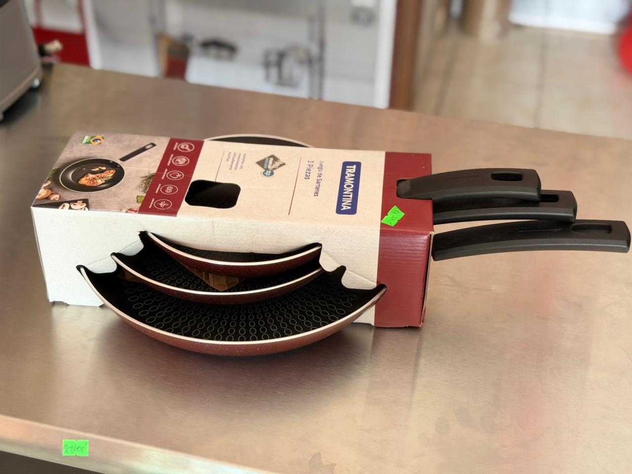 JUEGO DE SARTENES 20, 26, 30cms ALUM/ TEFLON NEGRO TRAMONTINA