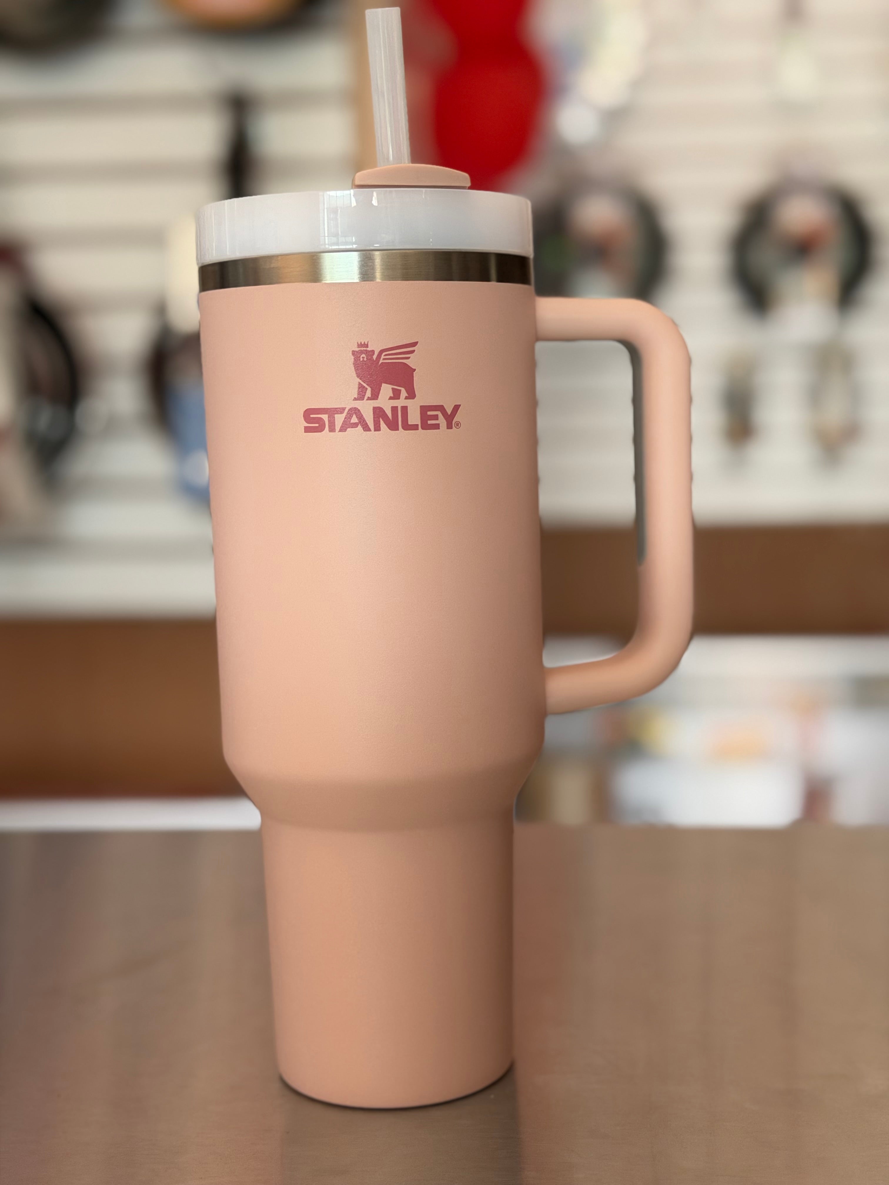 Termo STANLEY Quencher H2.0 Flowstate Tumbler 40 Oz, Color Pink Dust
